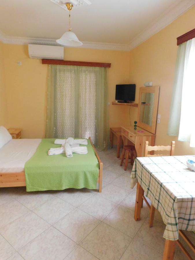 شقة To Spiti Tis Eirinis Poros Town المظهر الخارجي الصورة