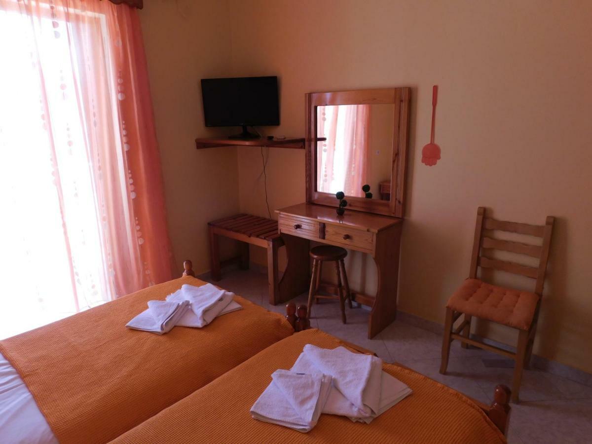 شقة To Spiti Tis Eirinis Poros Town المظهر الخارجي الصورة